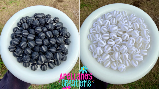 16mm matte striped acrylic beads (black or white) 1PC