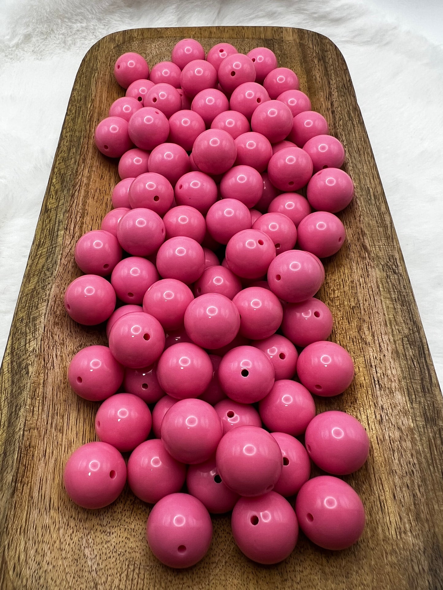 Berry pink 20mm solid bubblegum beads
