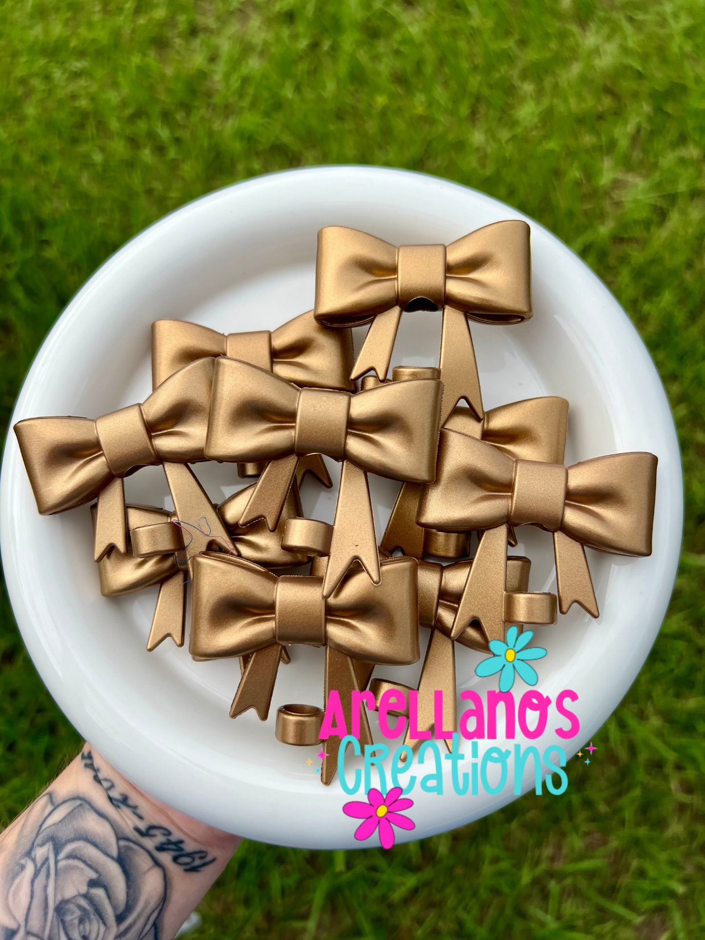 #62 sheer gold metallic large bow straw topper