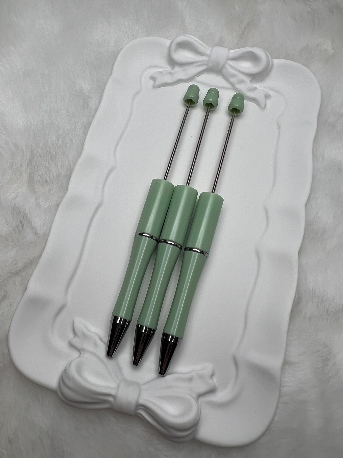 Mint beadable plastic pen