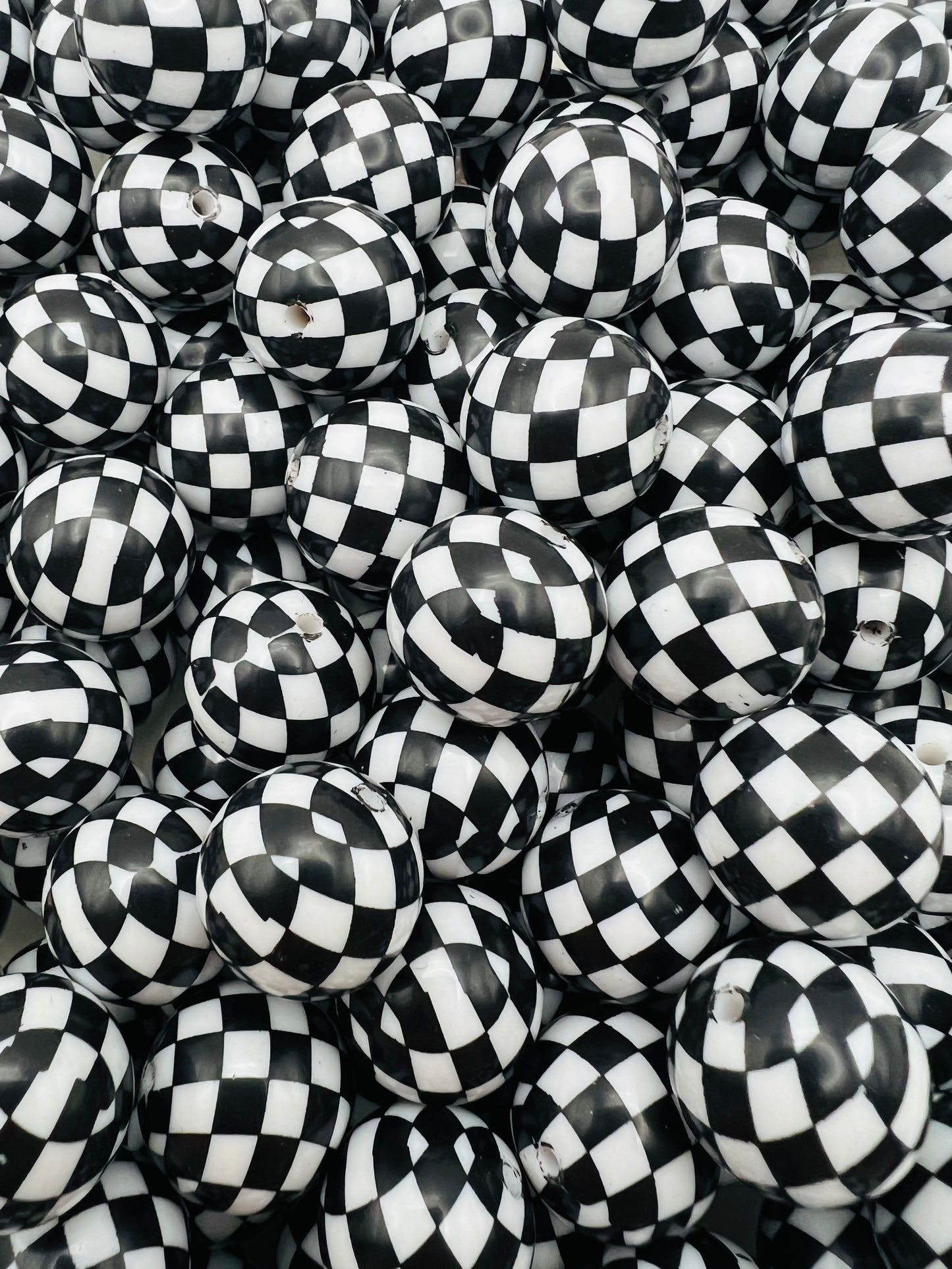 20mm black & white checkered bubblegum beads