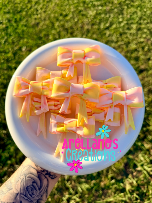 #144 peach ring shiny swirl large bow FOCAL