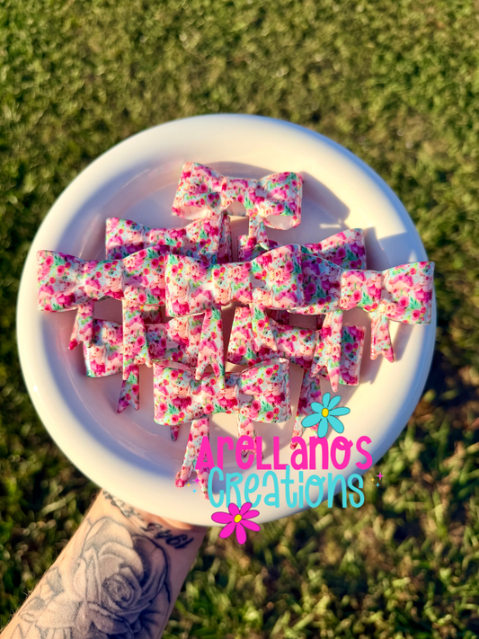 #146 floral piggy shiny large bow FOCAL