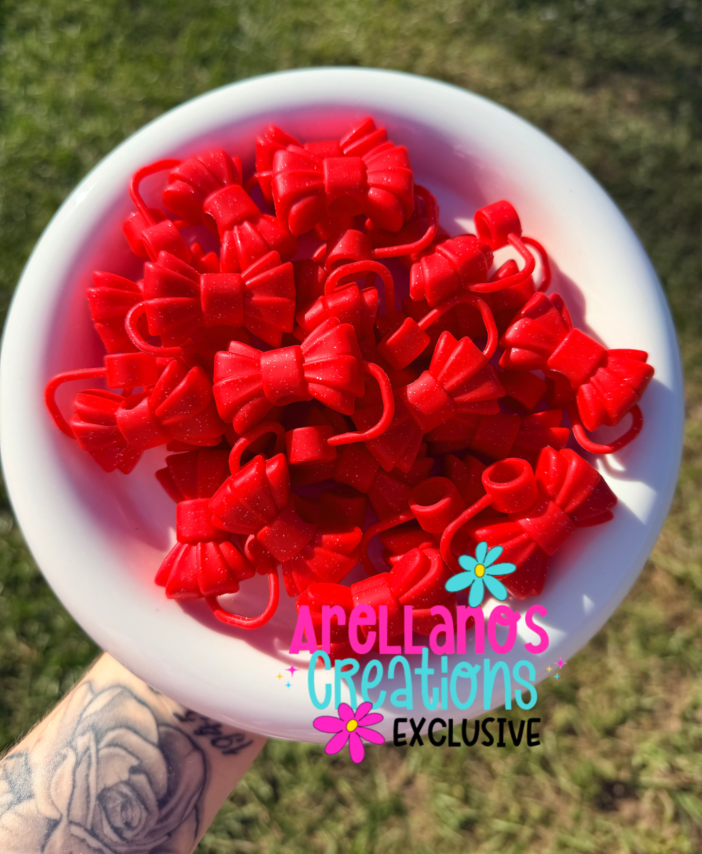 3D red GLITTER ribbed bow straw topper EXCLUSIVE