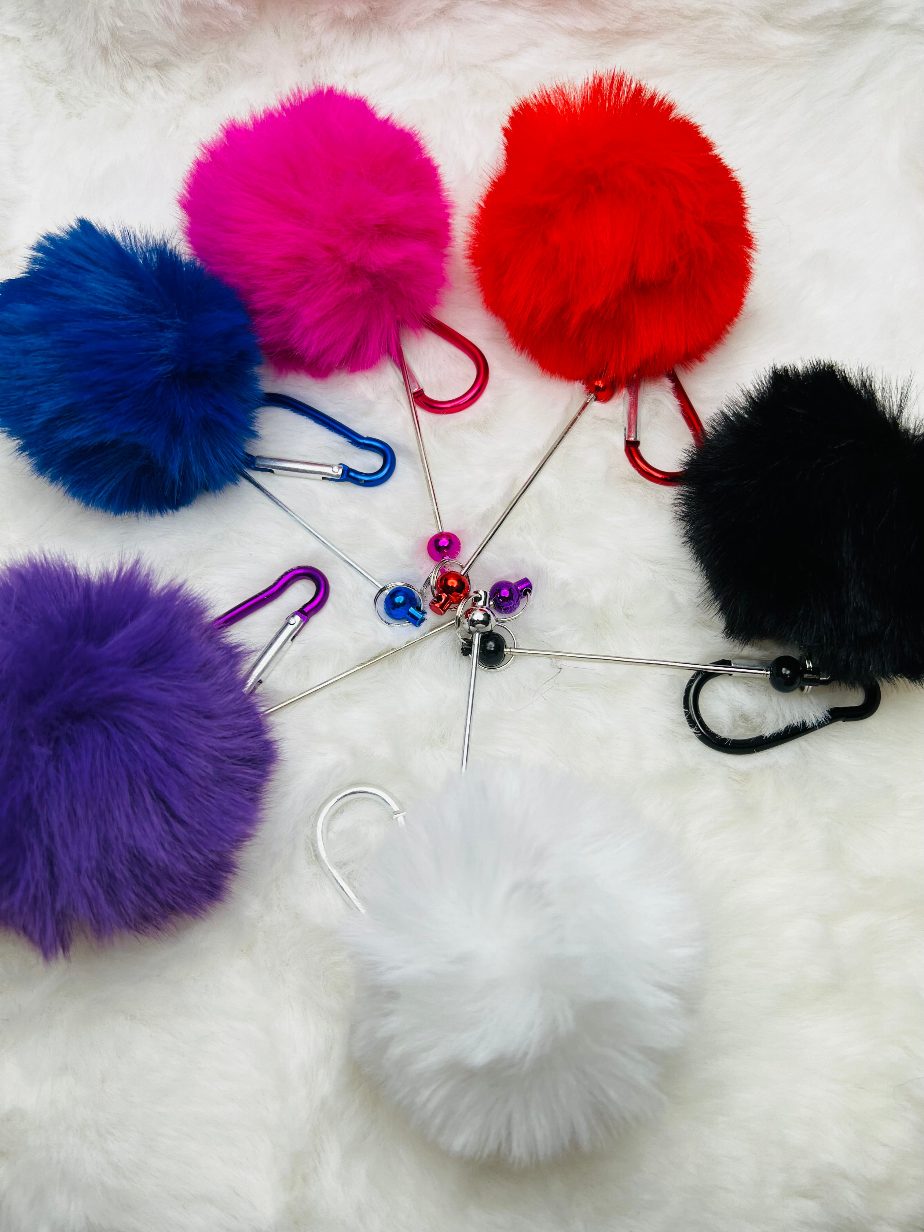 Beadable keychain bars with Pom Poms – Arellanos Creations