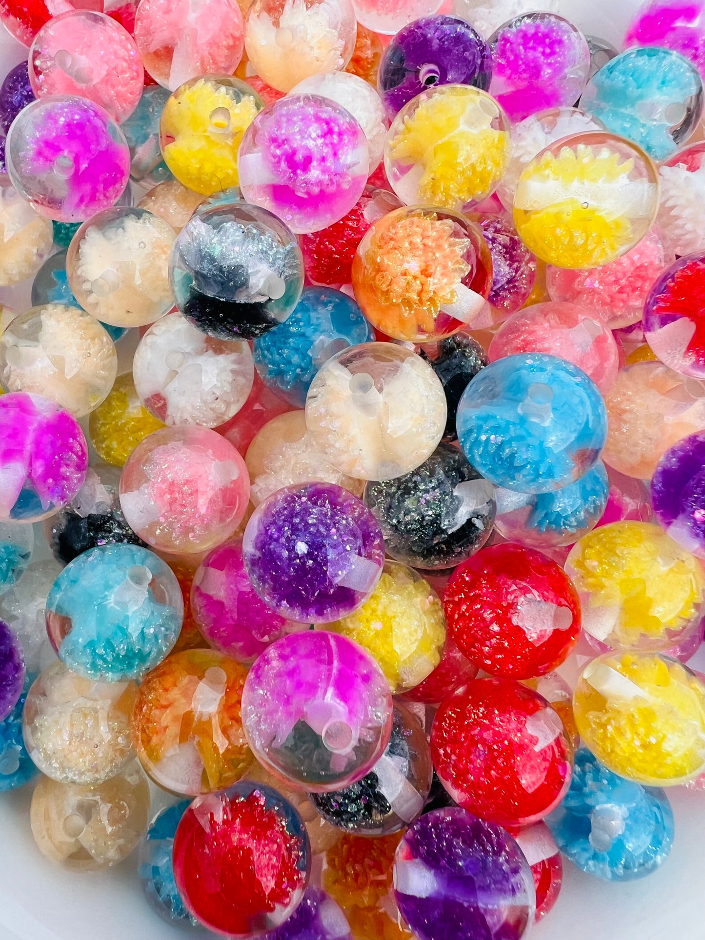16mm bursting flower acrylic bead mix (pack of 10)
