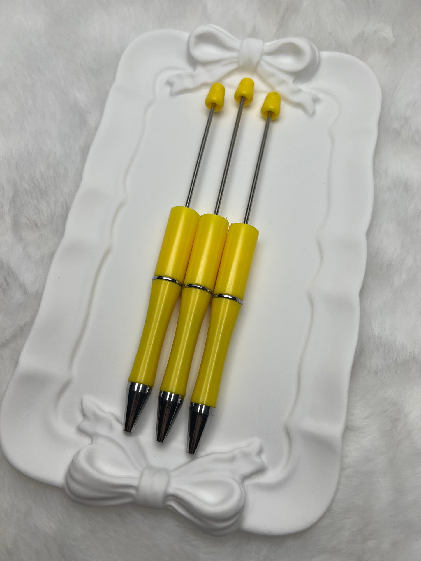 Banana yellow beadable plastic pen