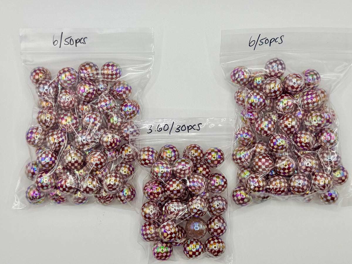 16mm burgundy checkered acrylic bead packs