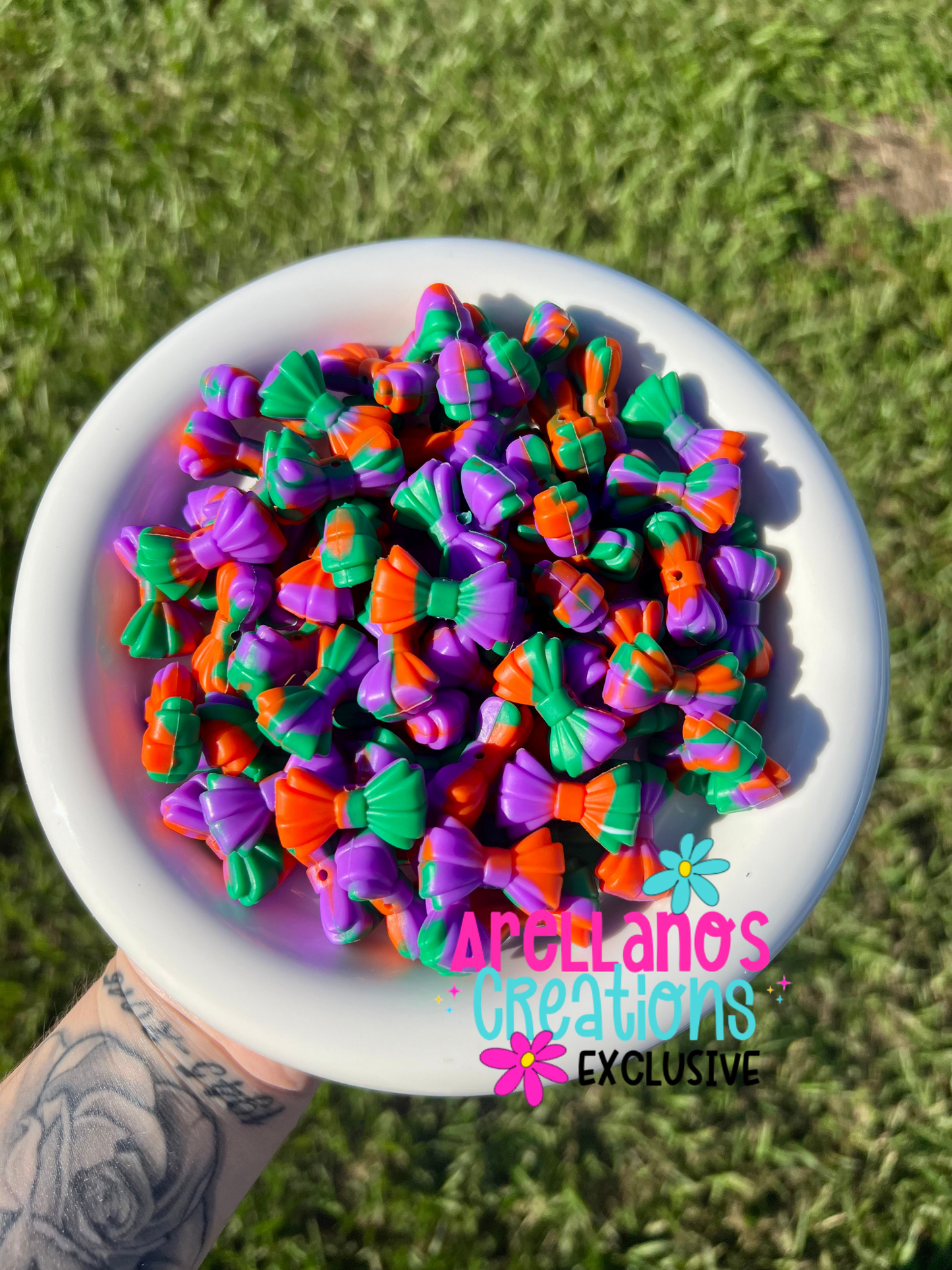 3D spooky time swirl ribbed bow EXCLUSIVE focal