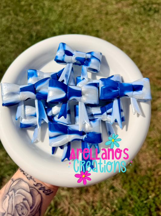 #157 deep blue shiny swirl large bow FOCAL