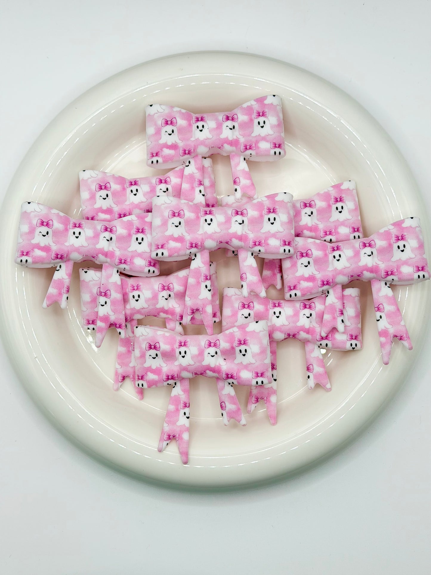 #330 Ms Pinky Pink Ghost Large Bow Focal (1ct)