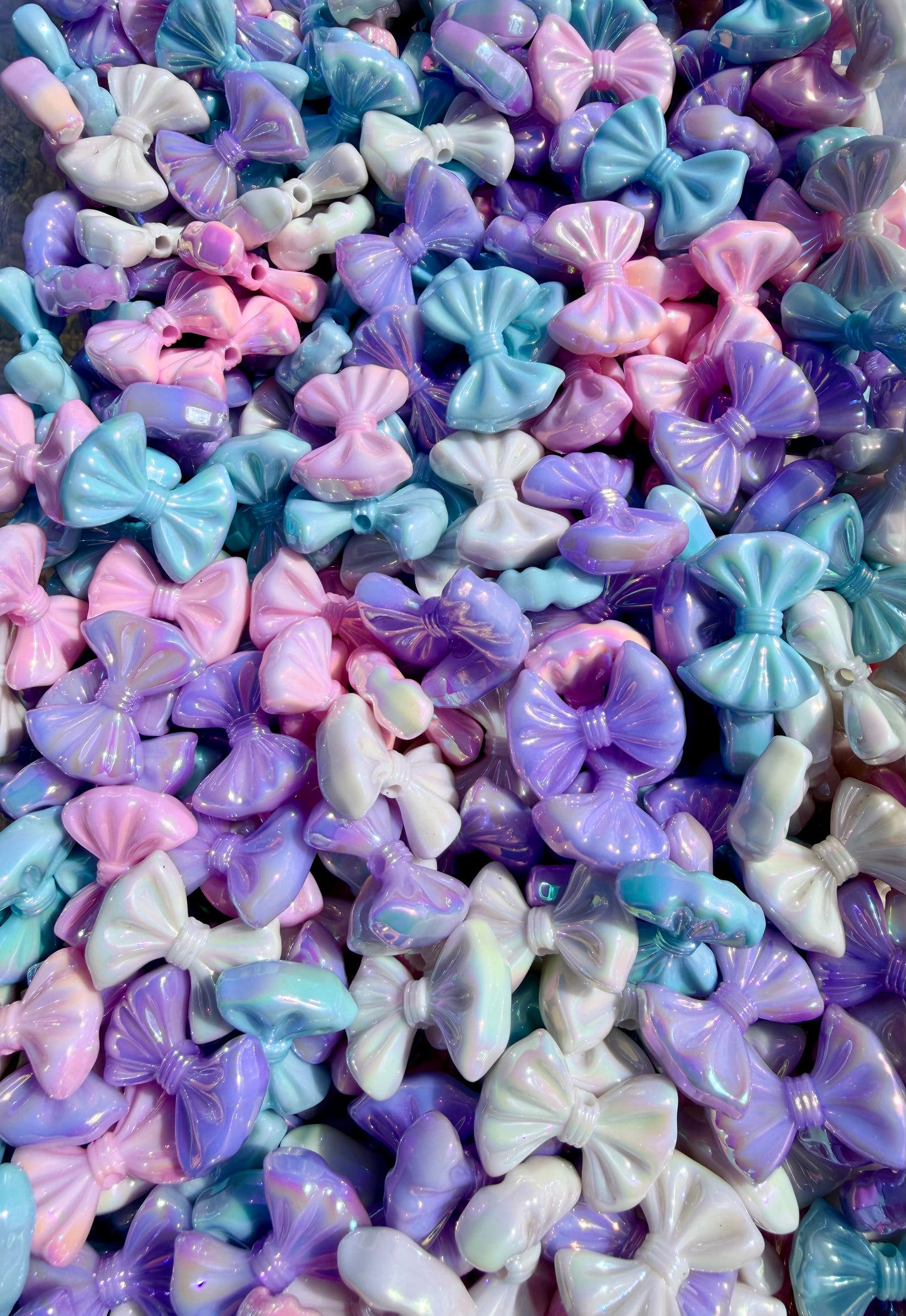 22mm Acrylic Bow Bead Mix (Pack of 10)