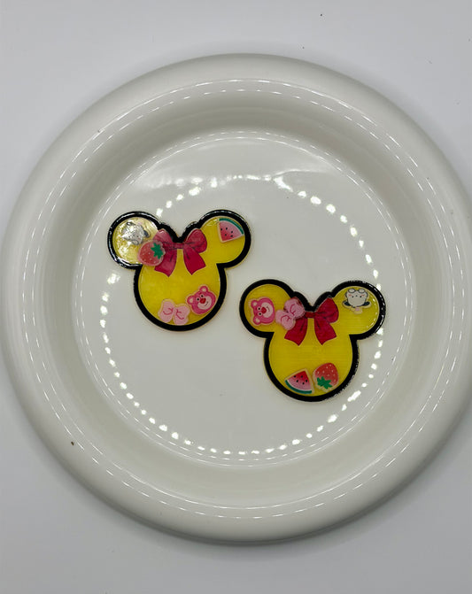 Mouse head shaker acrylic flatback (1ct)