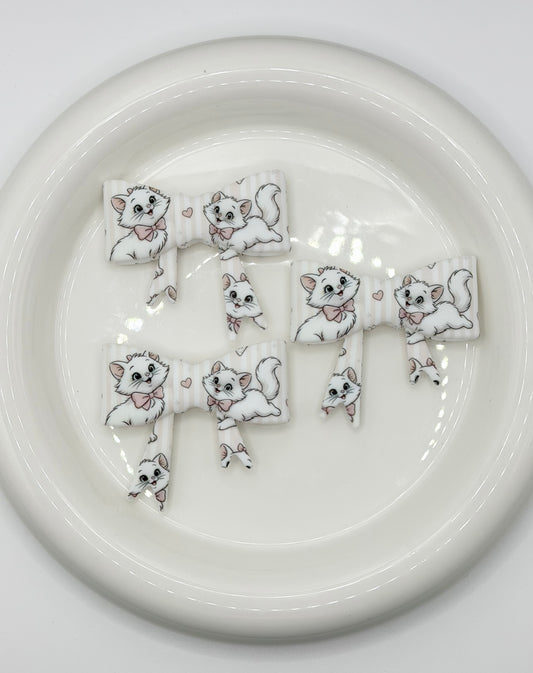 #138 Marie Kitty large bow focal (1ct)