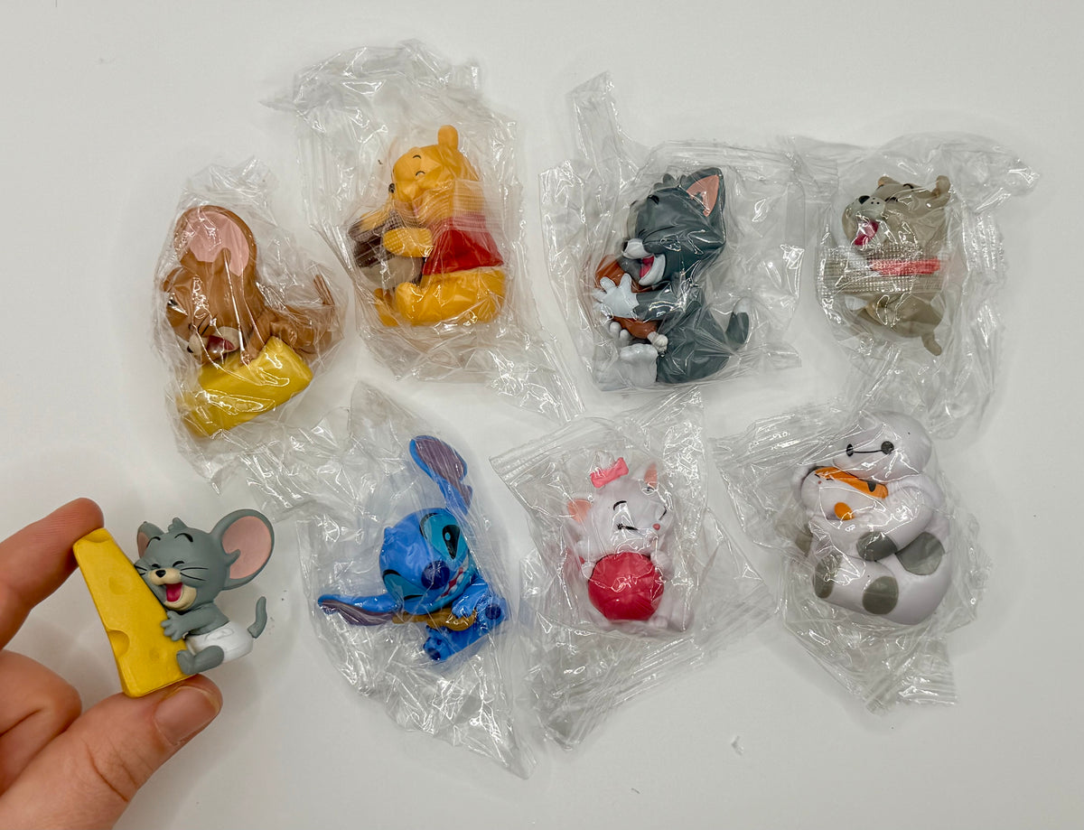 Character mix (pack of 8)
