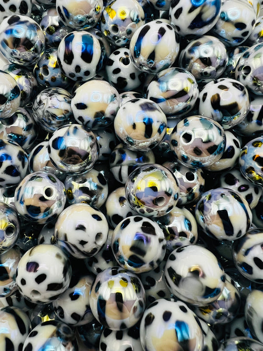 15mm cow print acrylic beads