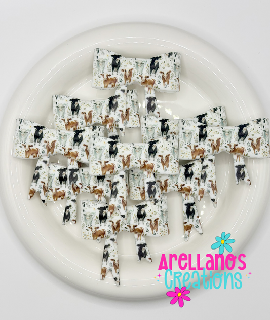 #226 Sage Cows Large Bow Focal