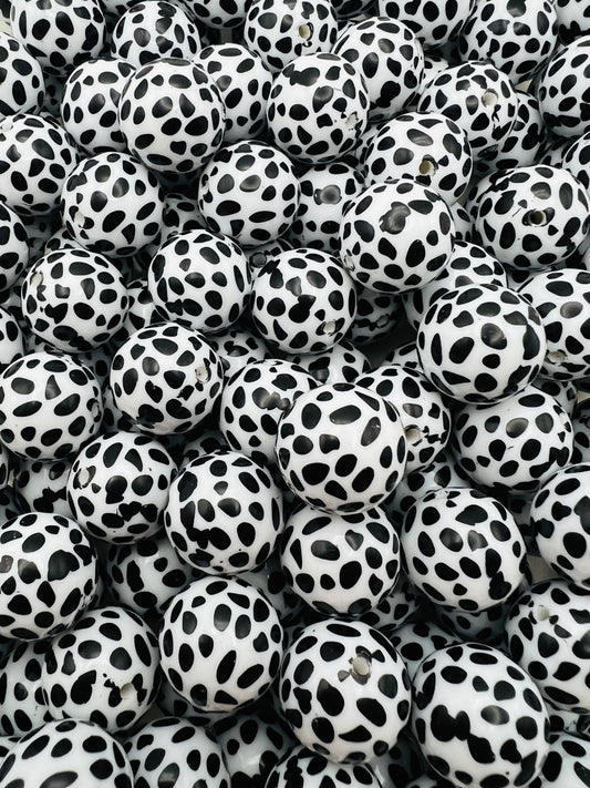 20mm Dalmatian spots bubblegum beads
