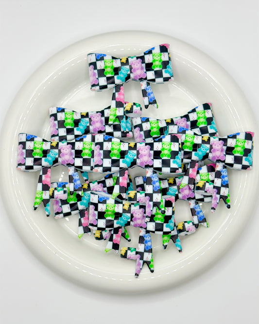 #235 Gummy bear checkered large bow straw topper (1ct)