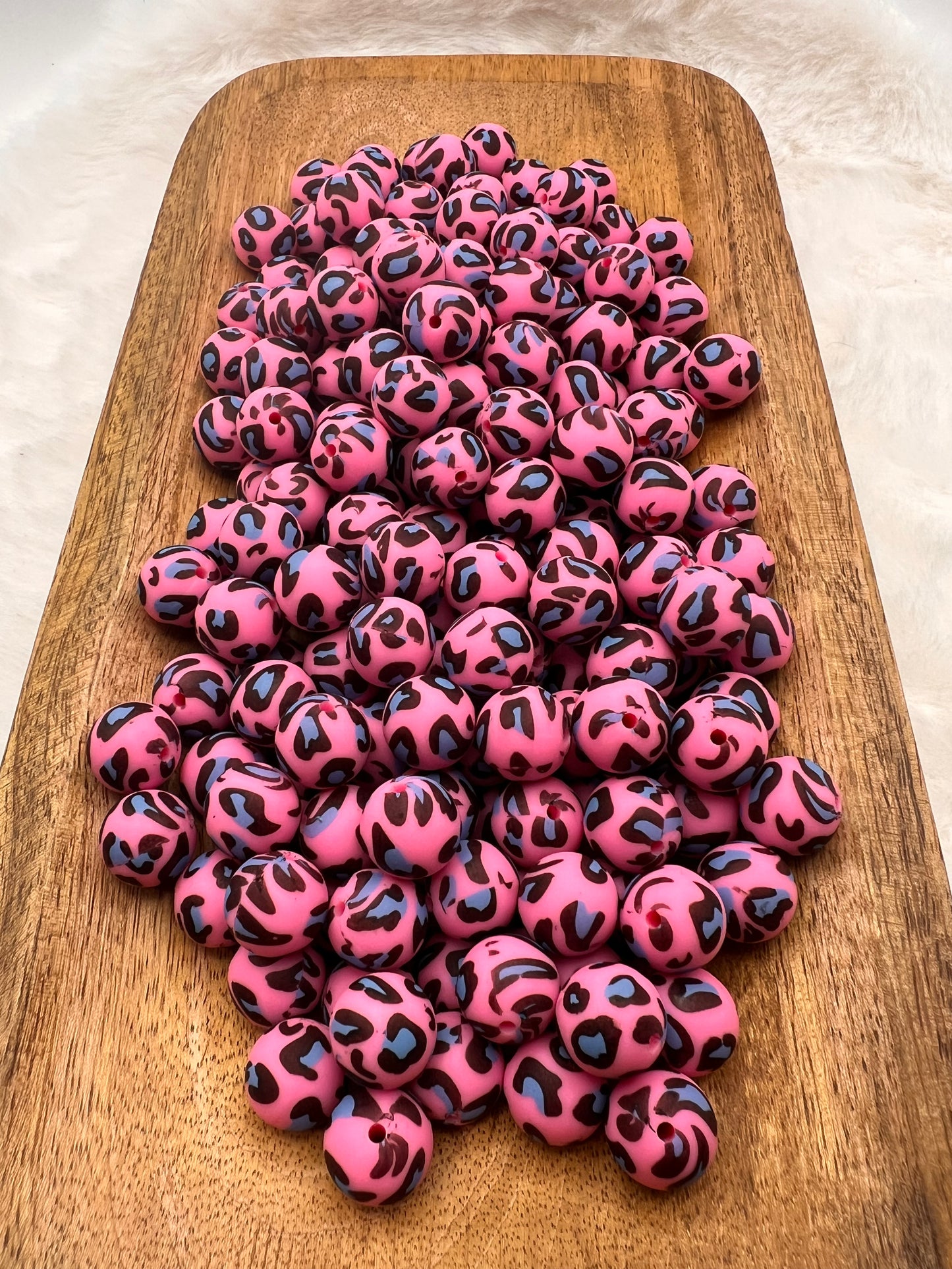 15mm pink & blue cheetah print silicone beads