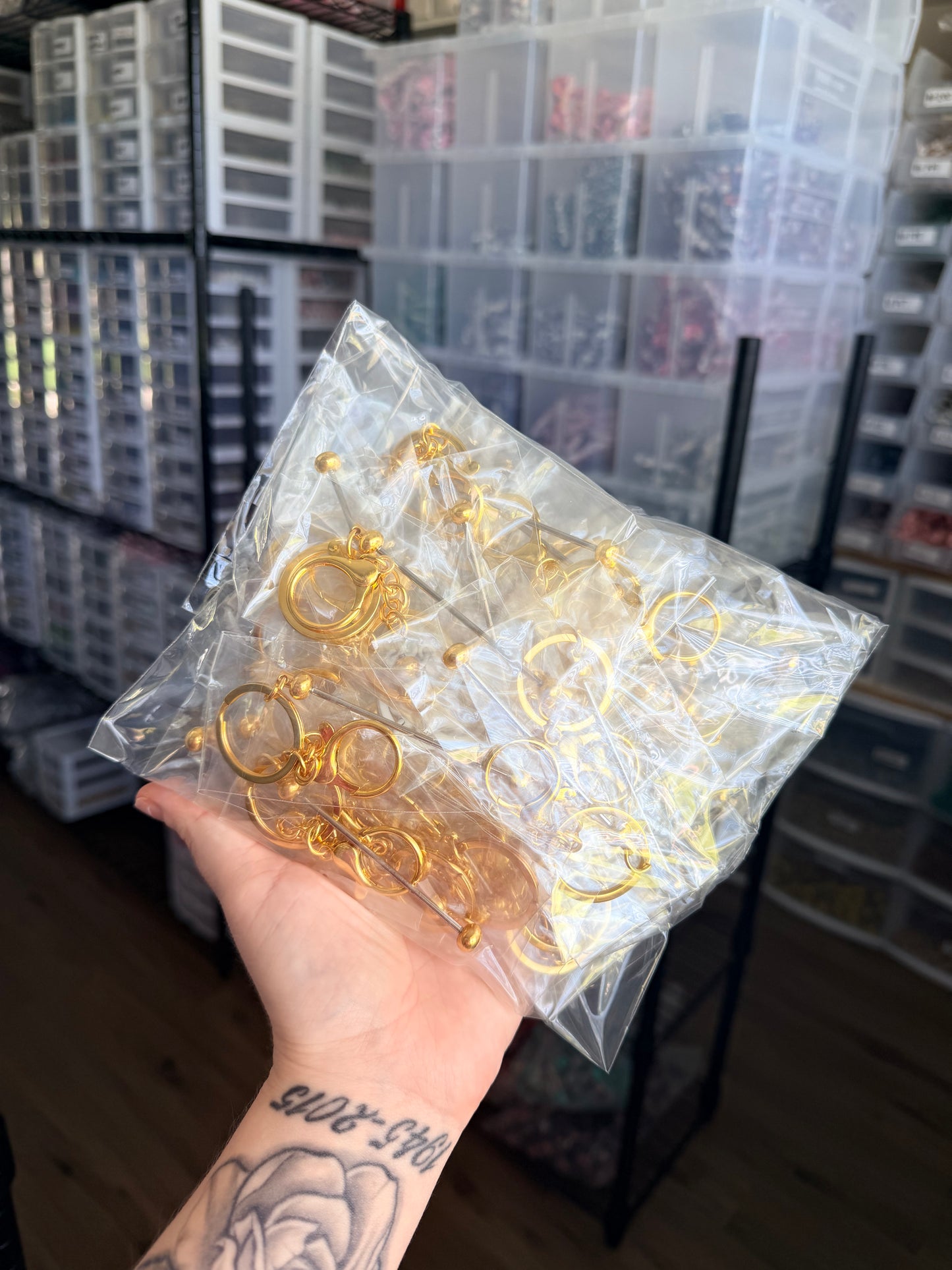 DESTASH | Bag of beadable gold keychains