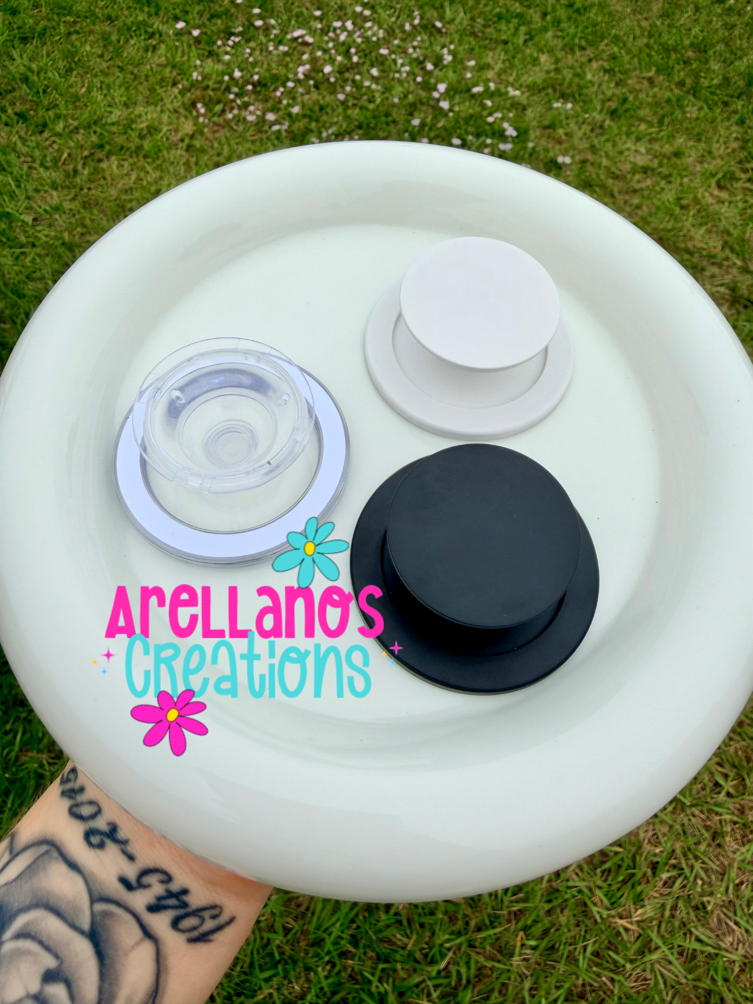 MagSafe pop sockets (3 different color options) – Arellanos Creations